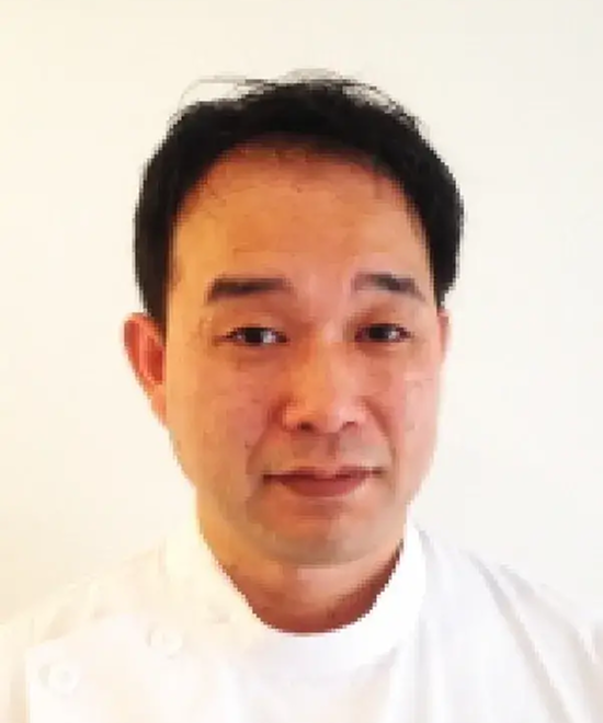 スタッフ 岡谷信介